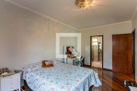 Casa à venda com 310m², 3 quartos e 6 vagasSuite 2