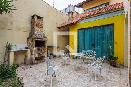 Casa à venda com 310m², 3 quartos e 6 vagasFrente da Casa