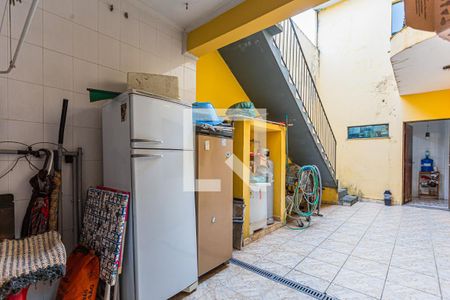 Casa à venda com 310m², 3 quartos e 6 vagasQuintal Fundos