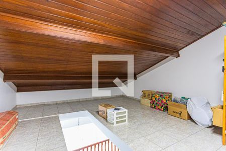 Casa à venda com 310m², 3 quartos e 6 vagasSótão