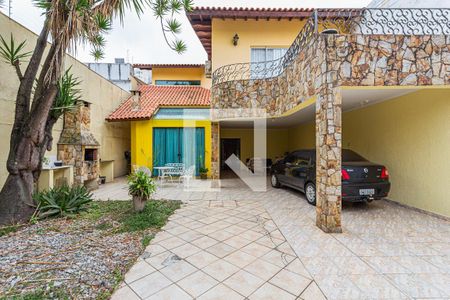 Casa à venda com 310m², 3 quartos e 6 vagasFrente da Casa