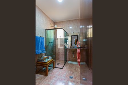 Casa à venda com 310m², 3 quartos e 6 vagasBanheiro da Suite 2