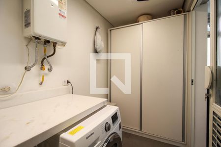 Apartamento à venda com 116m², 2 quartos e 1 vaga Apartamento à venda com 116m², 2 quartos e 1 vagaÁrea de Serviço