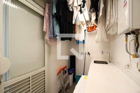 Apartamento à venda com 116m², 2 quartos e 1 vaga Apartamento à venda com 116m², 2 quartos e 1 vagaÁrea de Serviço