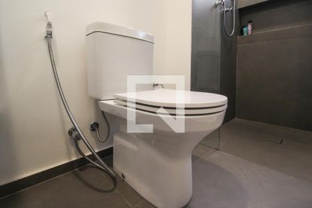 Apartamento à venda com 116m², 2 quartos e 1 vaga Apartamento à venda com 116m², 2 quartos e 1 vagaBanheiro