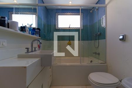 Apartamento à venda com 320m², 3 quartos e 3 vagasBanheiro Social