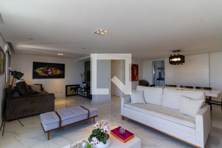 Apartamento à venda com 320m², 3 quartos e 3 vagasSala