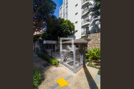 Apartamento à venda com 320m², 3 quartos e 3 vagasFachada