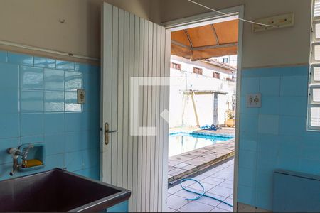 Casa à venda com 250m², 3 quartos e 4 vagasÁrea de Serviço