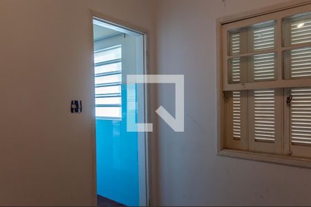 Casa à venda com 250m², 3 quartos e 4 vagasQuarto de Serviço