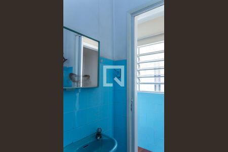 Casa à venda com 250m², 3 quartos e 4 vagasBanheiro de Serviço