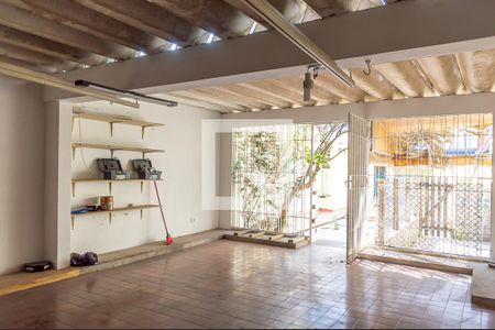 Casa à venda com 250m², 3 quartos e 4 vagasGaragem