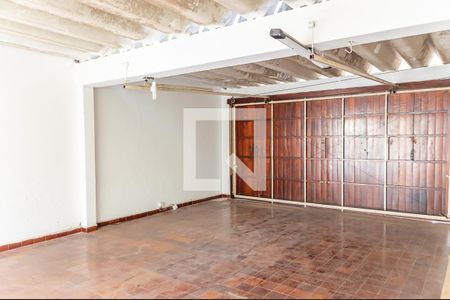 Casa à venda com 250m², 3 quartos e 4 vagasGaragem
