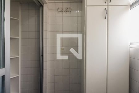 Apartamento à venda com 57m², 2 quartos e 2 vagasÁrea de serviço 