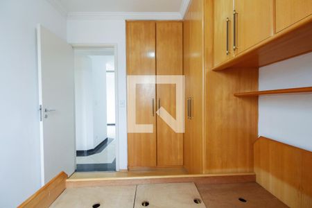 Apartamento à venda com 57m², 2 quartos e 2 vagasQuarto 2