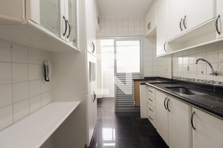 Apartamento à venda com 57m², 2 quartos e 2 vagasCozinha 