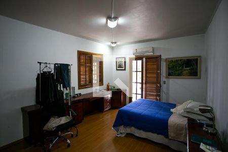 Casa de condomínio à venda com 509m², 5 quartos e 4 vagassuíte 3