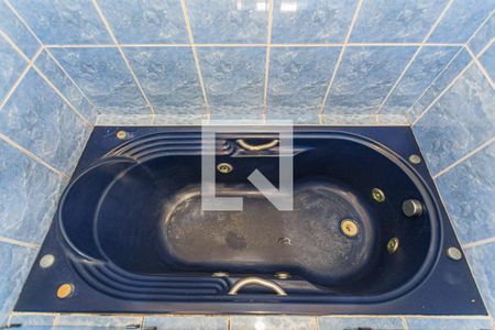 Casa à venda com 284m², 4 quartos e 3 vagasDetalhe do Banheiro da Suite