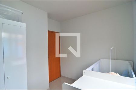 Quarto de casa à venda com 2 quartos, 53m² em Harmonia, Canoas