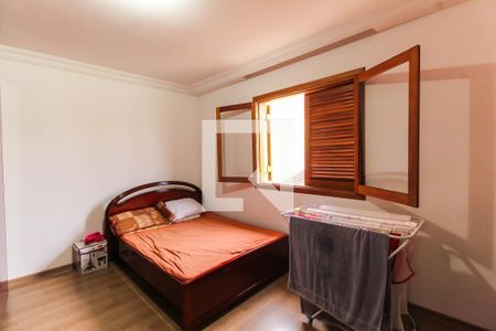 Quarto 3 de casa para alugar com 3 quartos, 189m² em Vila Bertioga, São Paulo