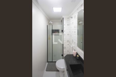 Banheiro de apartamento à venda com 2 quartos, 60m² em Vila Diva (zona Leste), São Paulo