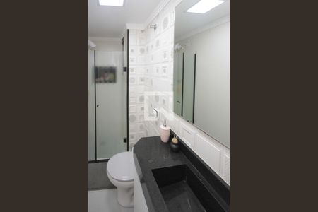 Banheiro de apartamento à venda com 2 quartos, 60m² em Vila Diva (zona Leste), São Paulo