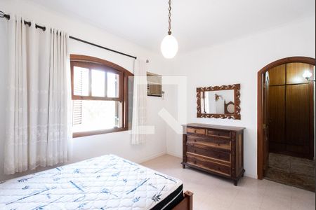 Casa à venda com 820m², 3 quartos e 5 vagas Casa à venda com 820m², 3 quartos e 5 vagasQuarto 2