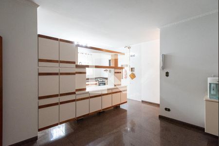 Casa à venda com 820m², 3 quartos e 5 vagas Casa à venda com 820m², 3 quartos e 5 vagasCozinha