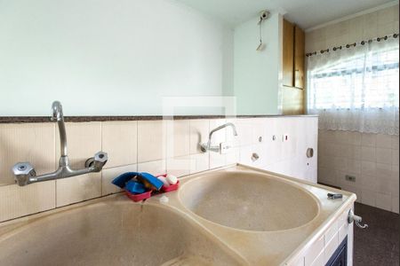 Casa à venda com 820m², 3 quartos e 5 vagas Casa à venda com 820m², 3 quartos e 5 vagasÁrea de Serviço