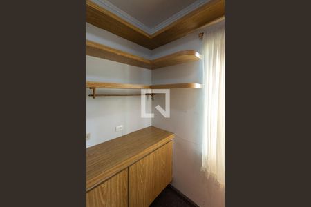 Casa à venda com 820m², 3 quartos e 5 vagas Casa à venda com 820m², 3 quartos e 5 vagasDespensa