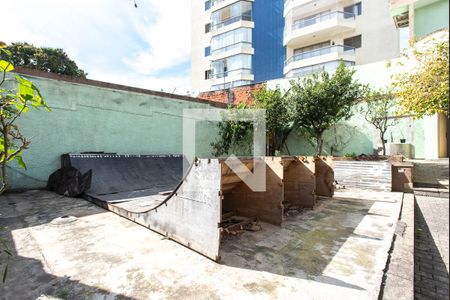 Casa à venda com 820m², 3 quartos e 5 vagas Casa à venda com 820m², 3 quartos e 5 vagasÁrea comum