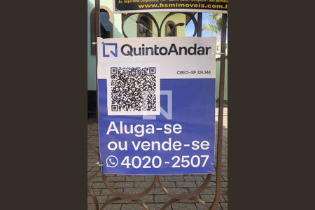 Casa à venda com 820m², 3 quartos e 5 vagas Casa à venda com 820m², 3 quartos e 5 vagasPlaquinha
