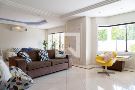 Sala de casa de condomínio à venda com 4 quartos, 350m² em Barra da Tijuca, Rio de Janeiro