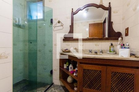 Apartamento à venda com 163m², 3 quartos e 3 vagasBanheiro social