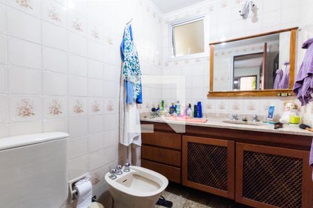 Apartamento à venda com 163m², 3 quartos e 3 vagasBanheiro da suíte 2