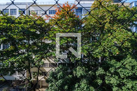 Apartamento à venda com 90m², 3 quartos e 1 vaga Apartamento à venda com 90m², 3 quartos e 1 vagaQuarto 2 Varanda 2 Vista