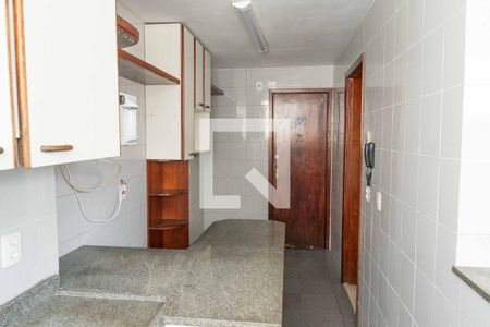 Apartamento à venda com 70m², 2 quartos e 1 vagaCozinha