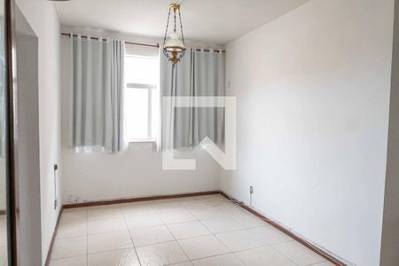 Apartamento à venda com 70m², 2 quartos e 1 vagaSala