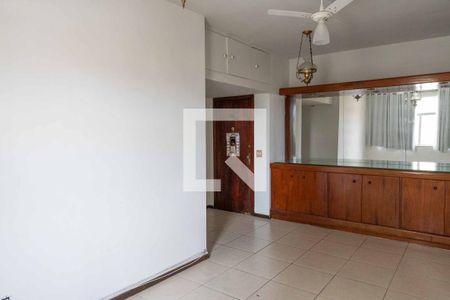 Apartamento à venda com 70m², 2 quartos e 1 vagaSala