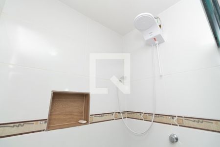 Apartamento à venda com 65m², 2 quartos e 1 vagaDetalhe do banheiro
