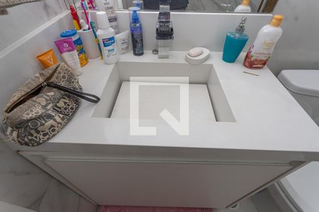 Apartamento à venda com 78m², 2 quartos e 1 vagaBanheiro da suíte 