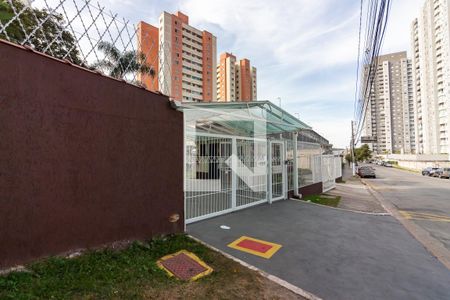 Apartamento para alugar com 65m², 3 quartos e 1 vaga Apartamento para alugar com 65m², 3 quartos e 1 vagaFachada