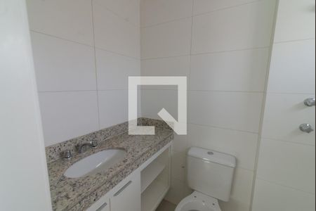 Apartamento à venda com 70m², 2 quartos e 1 vagaBanheiro da Suíte 2
