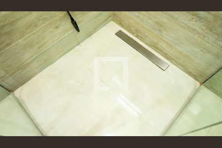 Apartamento à venda com 100m², 2 quartos e sem vagaBanheiro da Suíte