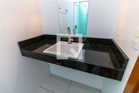 Casa à venda com 302m², 4 quartos e 4 vagasBanheiro da Edícula