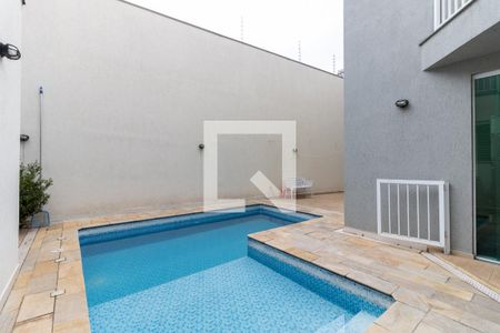 Casa à venda com 302m², 4 quartos e 4 vagasPiscina 