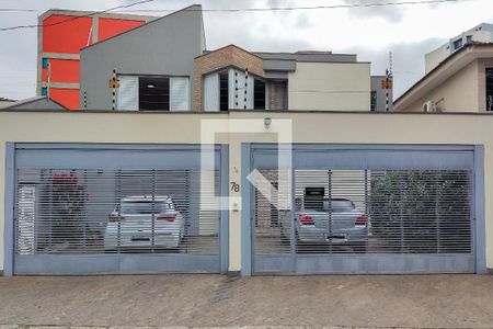 Casa à venda com 302m², 4 quartos e 4 vagasFachada 
