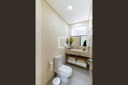 Casa à venda com 302m², 4 quartos e 4 vagasLavabo 