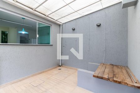 Casa à venda com 302m², 4 quartos e 4 vagasQuintal 