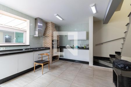Casa à venda com 302m², 4 quartos e 4 vagasChurrasqueira